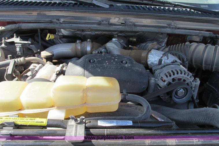 image for item F4772 2000 Ford F250 Super Duty Crew Cab pickup truck