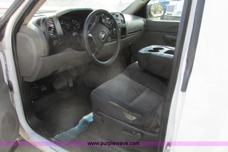 image for item F4774 2008 Chevrolet Silverado 1500 pickup truck