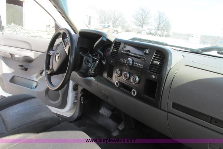 image for item F4774 2008 Chevrolet Silverado 1500 pickup truck