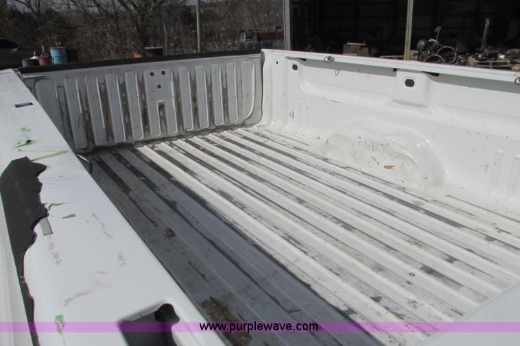 image for item F4774 2008 Chevrolet Silverado 1500 pickup truck