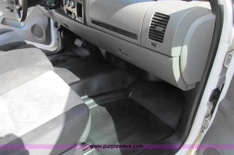 image for item F4774 2008 Chevrolet Silverado 1500 pickup truck