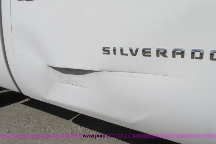 image for item F4774 2008 Chevrolet Silverado 1500 pickup truck