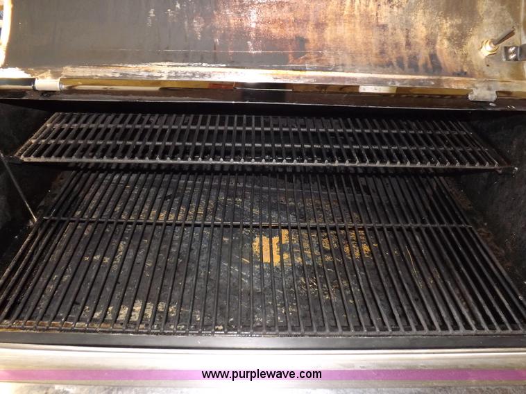 image for item F6465 Traeger BBQ 125 grill