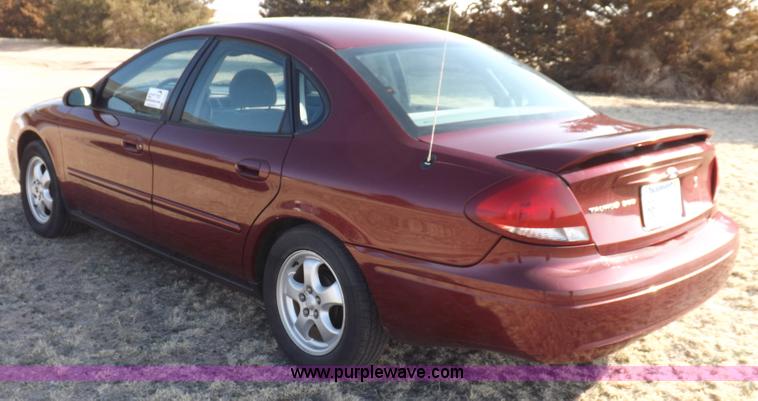 image for item F6483 2004 Ford Taurus SES