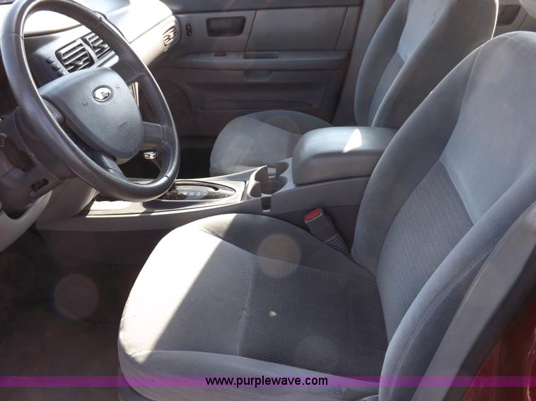 image for item F6483 2004 Ford Taurus SES