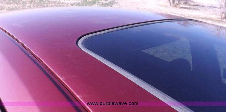 image for item F6483 2004 Ford Taurus SES