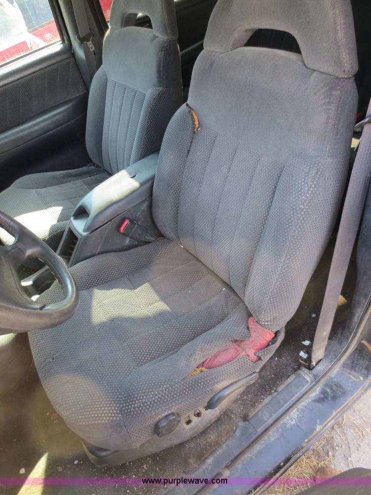 image for item F6596 1996 Chevrolet Blazer SUV