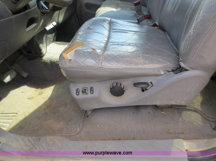image for item F6597 1998 Ford F150 SuperCab pickup truck