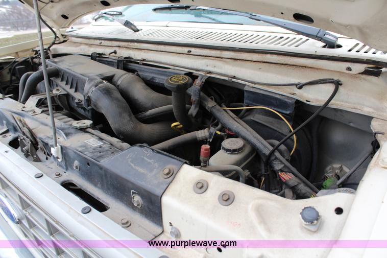 image for item G5312 1989 Ford E350 Club Wagon Super van