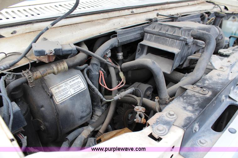 image for item G5312 1989 Ford E350 Club Wagon Super van