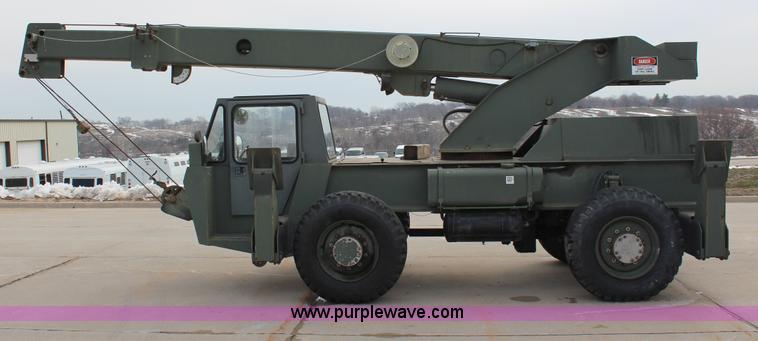 image for item G5317 1984 Koehring wheel mounted crane