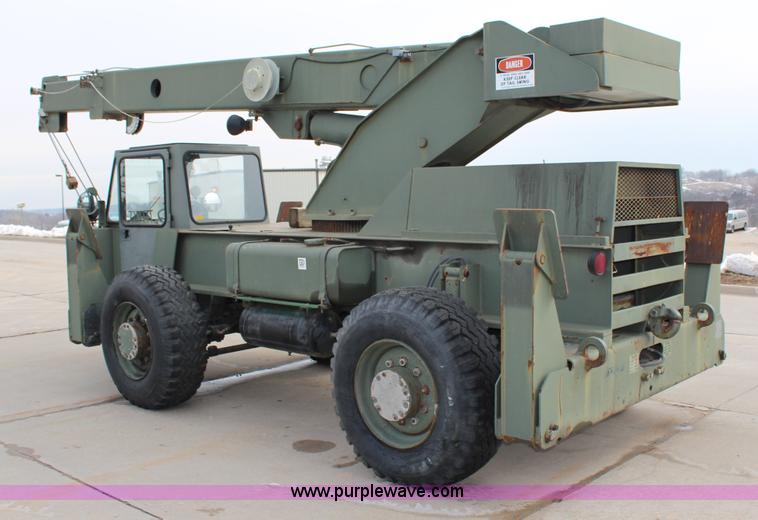 image for item G5317 1984 Koehring wheel mounted crane