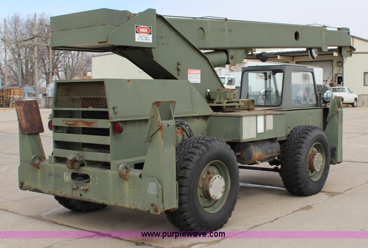 image for item G5317 1984 Koehring wheel mounted crane