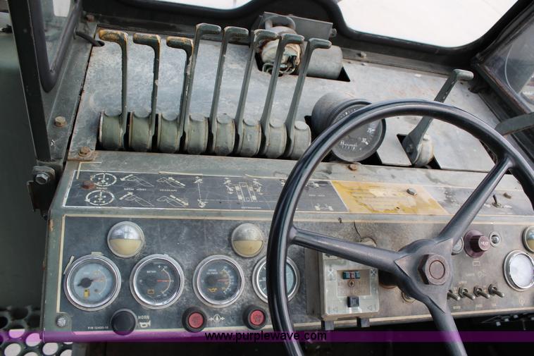 image for item G5317 1984 Koehring wheel mounted crane