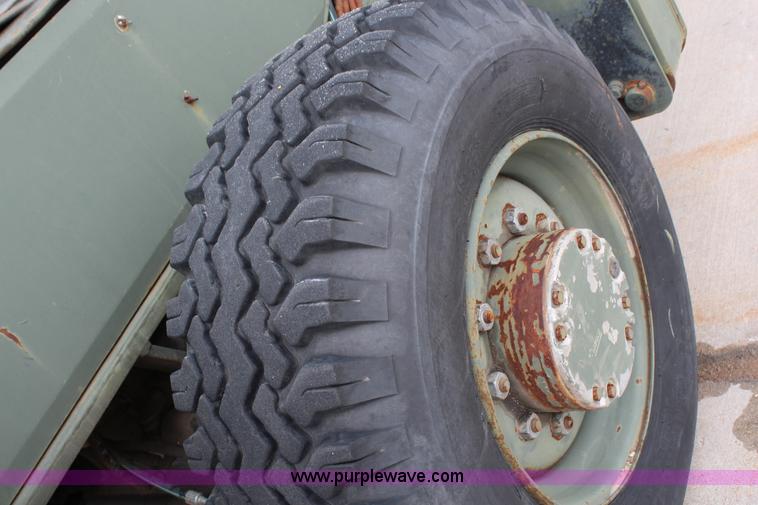 image for item G5317 1984 Koehring wheel mounted crane