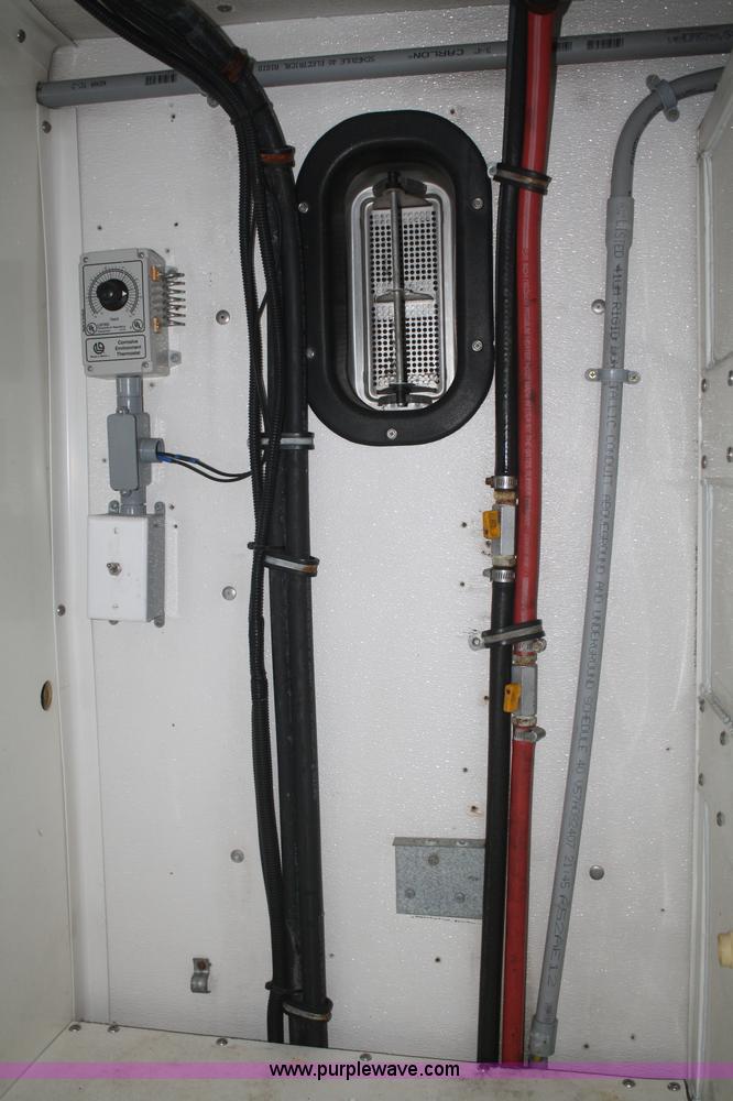 image for item G5330 Brown cargo box