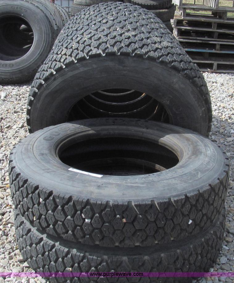 image for item O9162 (8) Goodyear G159 uni-steel radial truck tires