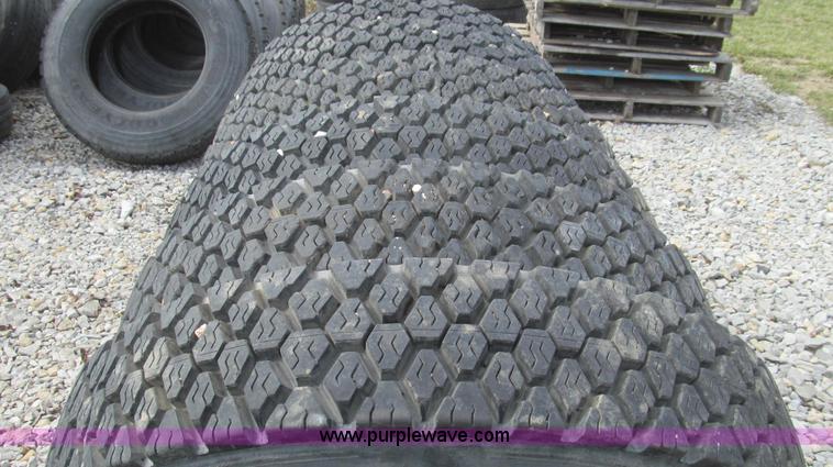 image for item O9162 (8) Goodyear G159 uni-steel radial truck tires