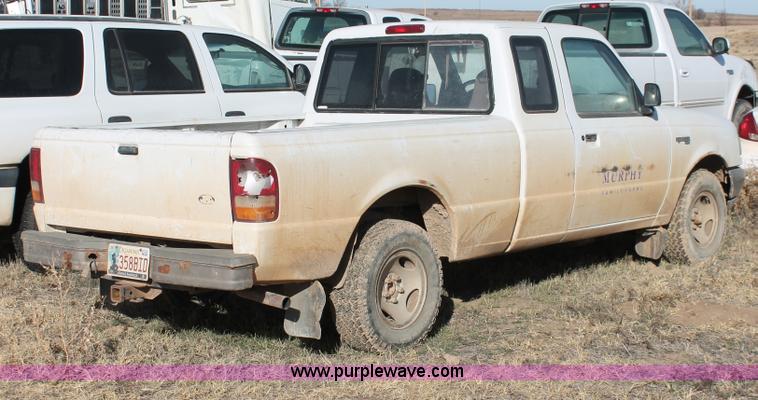 image for item O9349 1997 Ford Ranger SuperCab pickup truck