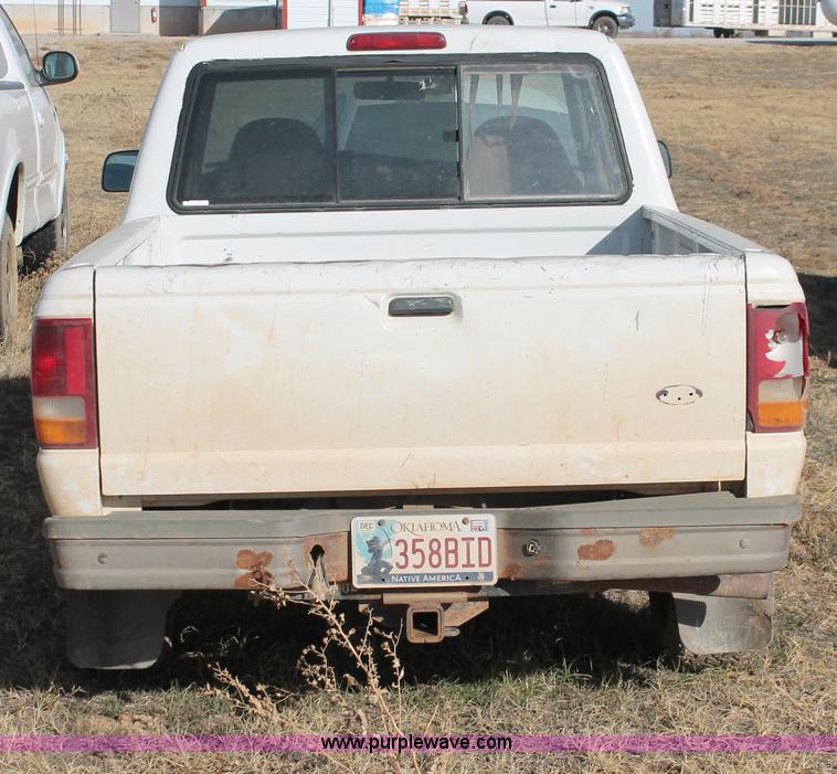 image for item O9349 1997 Ford Ranger SuperCab pickup truck