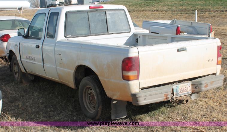 image for item O9349 1997 Ford Ranger SuperCab pickup truck