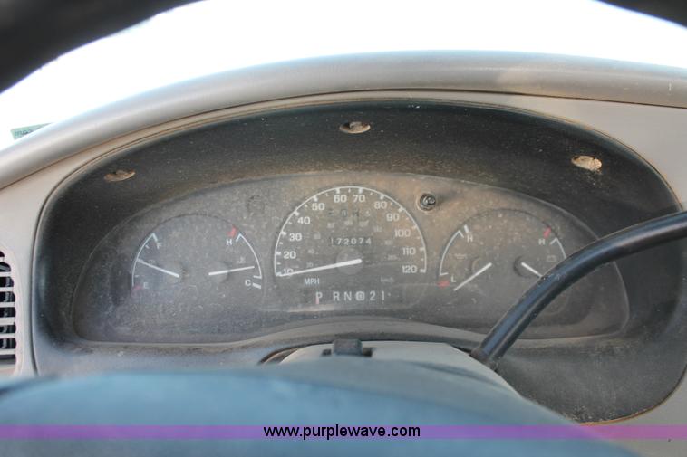 image for item O9349 1997 Ford Ranger SuperCab pickup truck