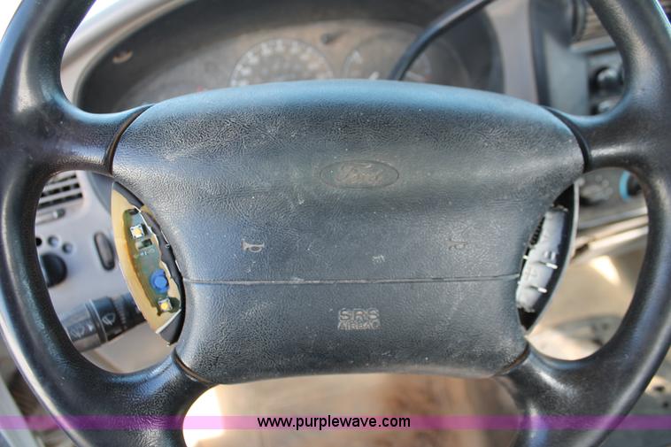 image for item O9349 1997 Ford Ranger SuperCab pickup truck