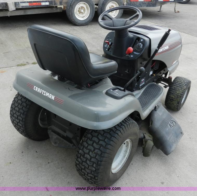 image for item X9609 Sears Craftsman LT2000 lawn mower