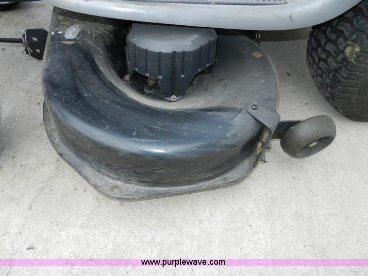 image for item X9609 Sears Craftsman LT2000 lawn mower