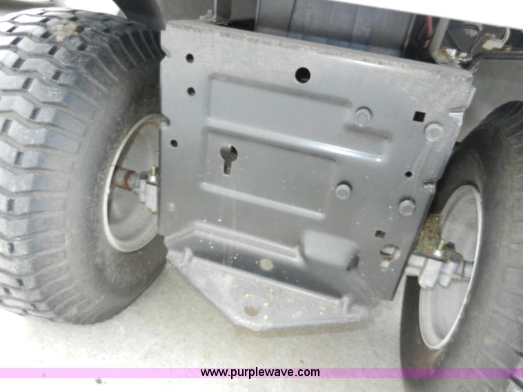 image for item X9609 Sears Craftsman LT2000 lawn mower