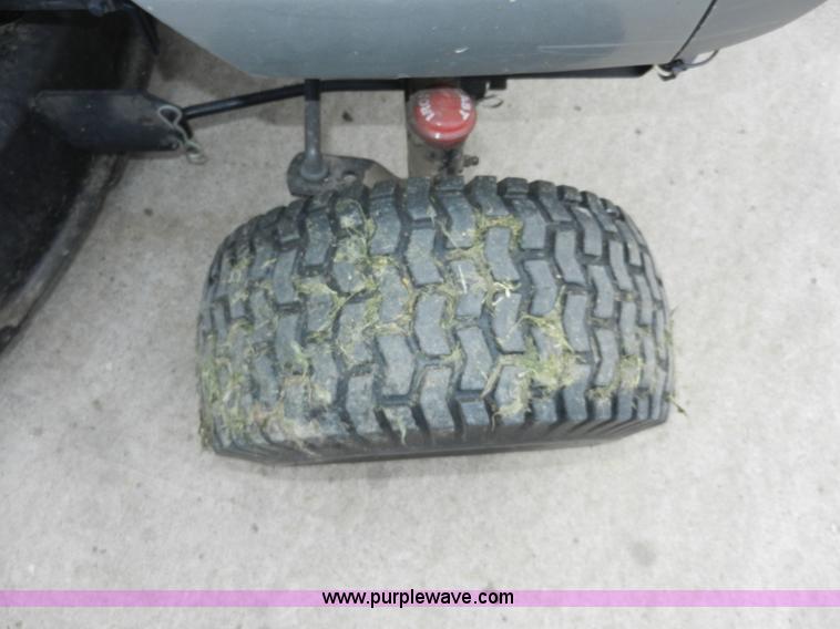 image for item X9609 Sears Craftsman LT2000 lawn mower