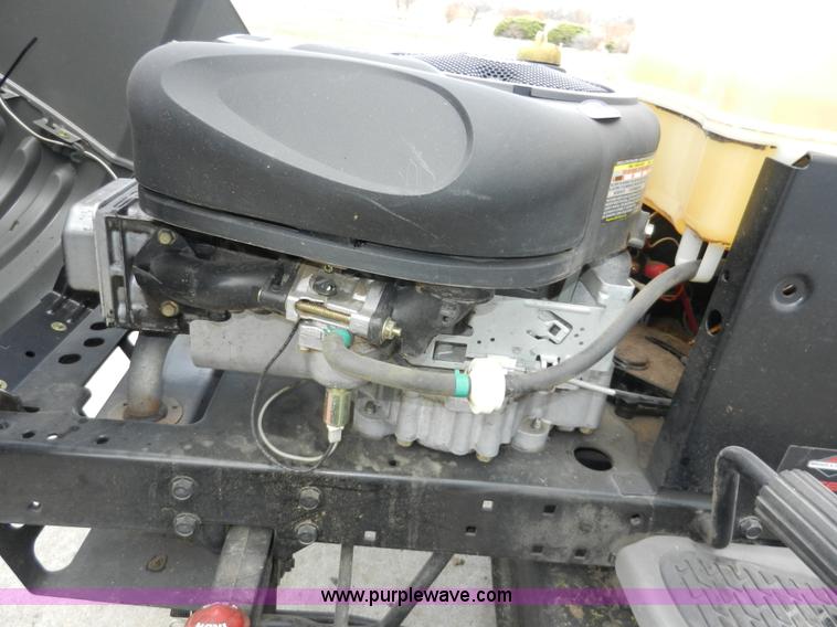 image for item X9609 Sears Craftsman LT2000 lawn mower