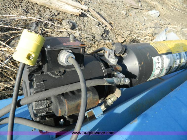 image for item Y9405 Forward DP09A automotive lift