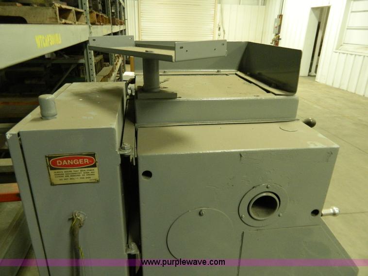 image for item Y9408 LeBlond Makino precision lathe