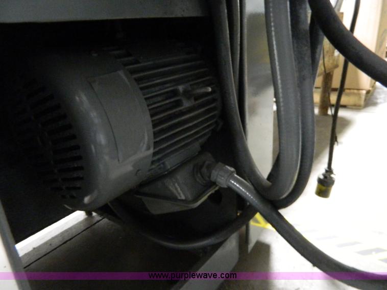 image for item Y9408 LeBlond Makino precision lathe