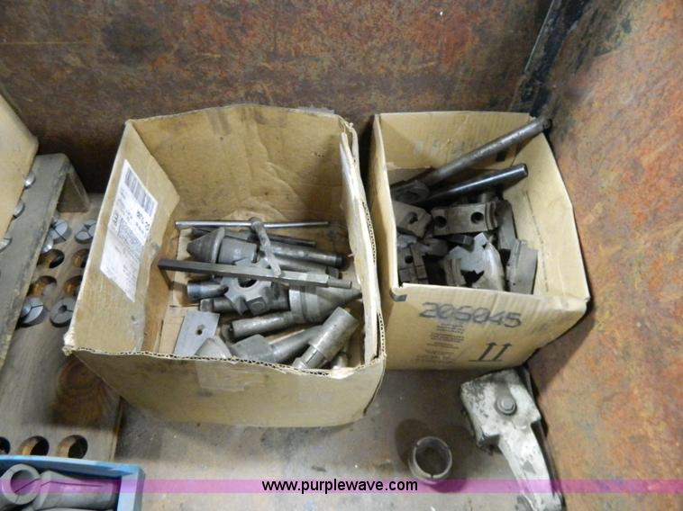 image for item Y9408 LeBlond Makino precision lathe