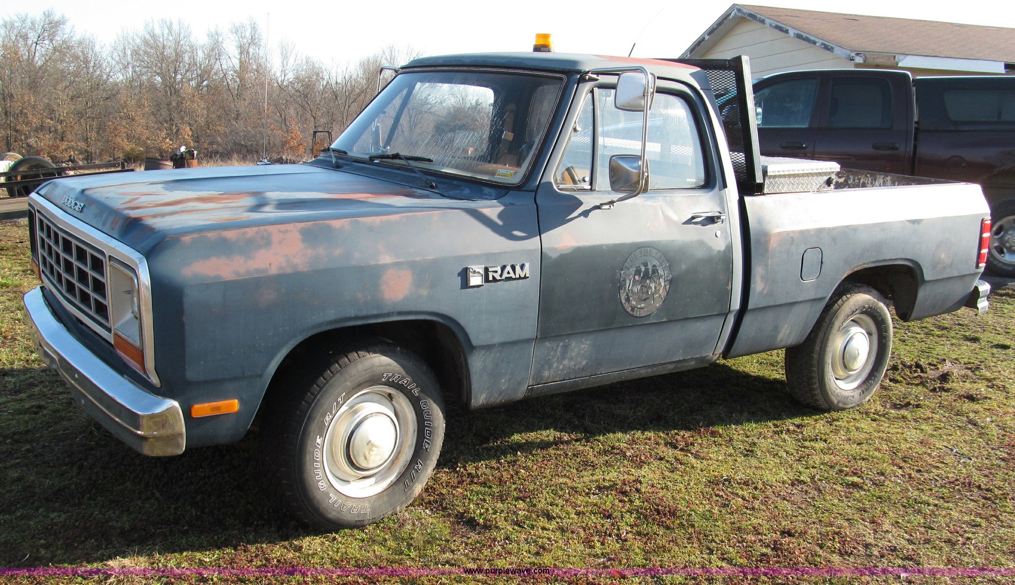 1985 Dodge D150 pickup truck in Warrensburg, MO Item E5924 sold