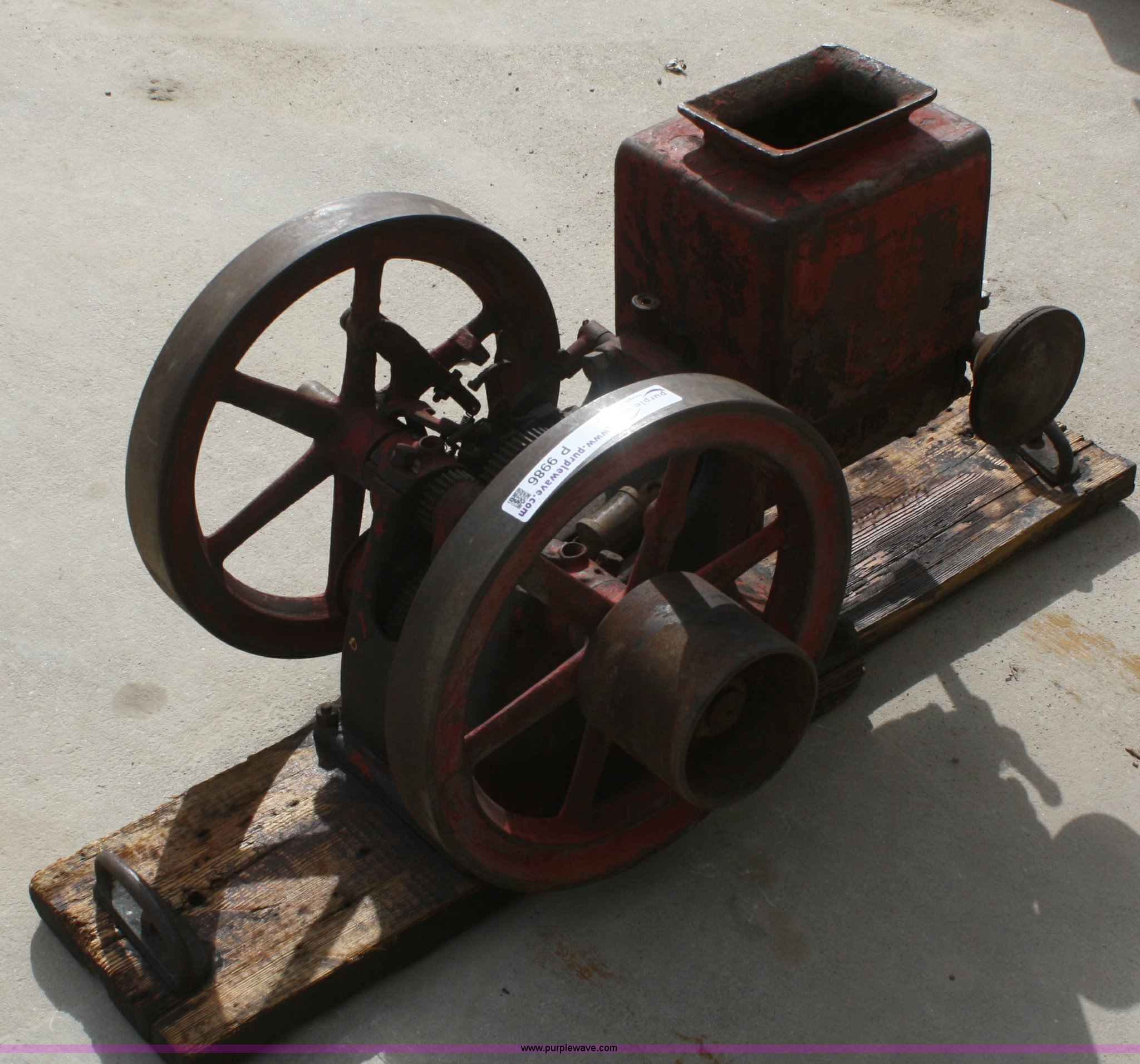 Stover engine in Lawrence, KS Item P9986 sold Purple Wave