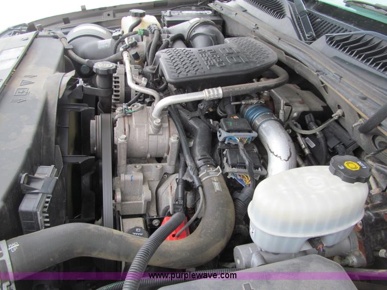 image for item G2503 2007 Chevrolet Silverado 2500HD pickup truck