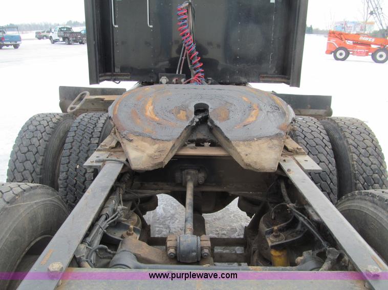 image for item G2545 1997 Kenworth W900 semi truck