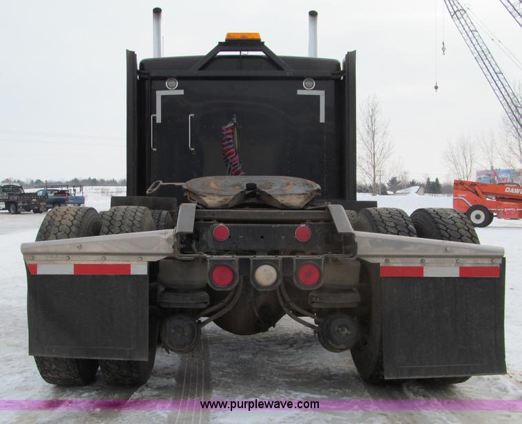 image for item G2545 1997 Kenworth W900 semi truck