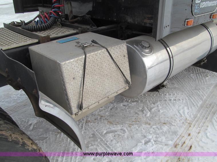 image for item G2545 1997 Kenworth W900 semi truck