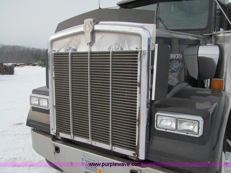 image for item G2545 1997 Kenworth W900 semi truck