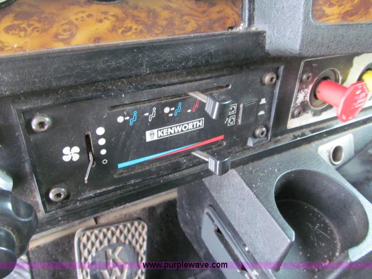 image for item G2545 1997 Kenworth W900 semi truck