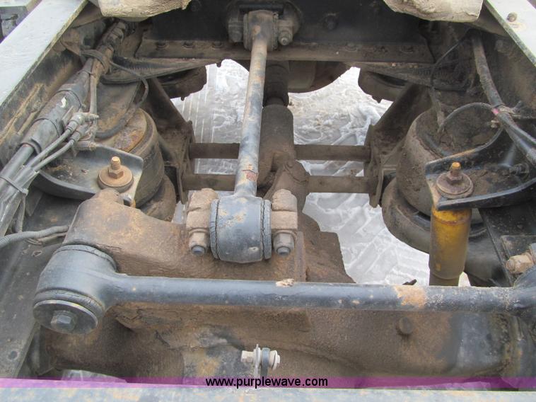 image for item G2545 1997 Kenworth W900 semi truck