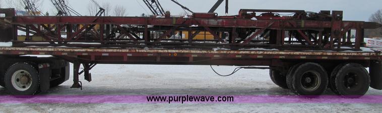 image for item G2574 1988 Delmag D16-32 diesel pile driver and trailer