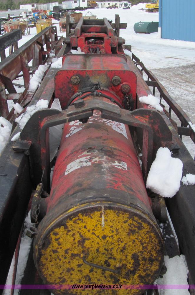 image for item G2574 1988 Delmag D16-32 diesel pile driver and trailer
