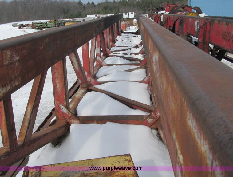 image for item G2574 1988 Delmag D16-32 diesel pile driver and trailer