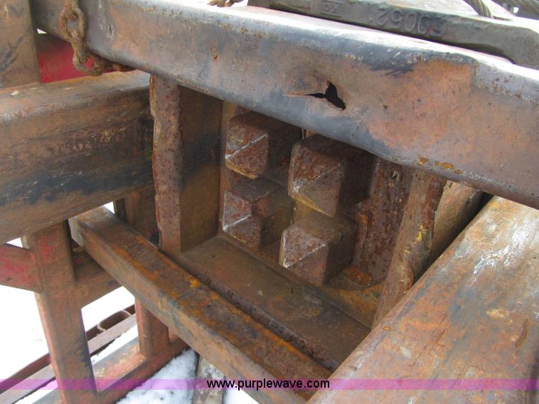 image for item G2574 1988 Delmag D16-32 diesel pile driver and trailer