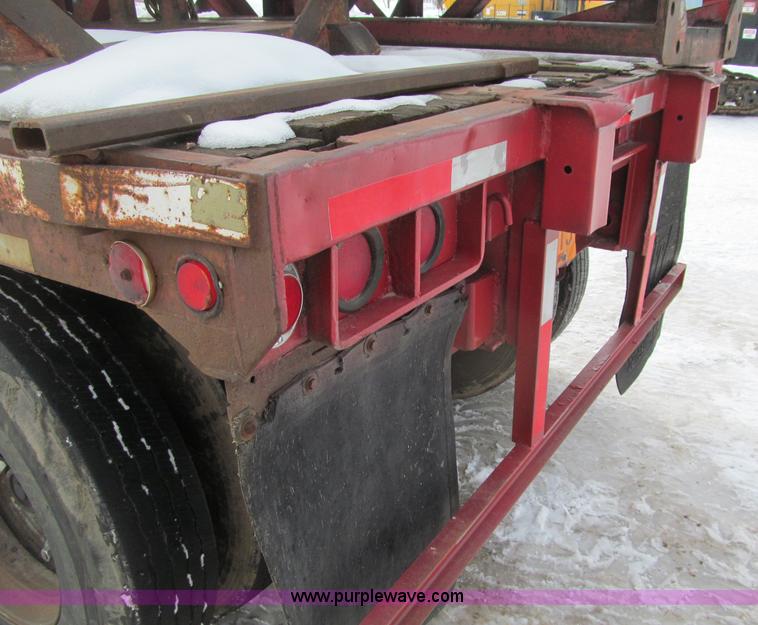 image for item G2574 1988 Delmag D16-32 diesel pile driver and trailer